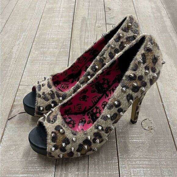 Abbey Dawn Leopard Peep Toe Platform Heels In Leopard. - Picture 5 of 5